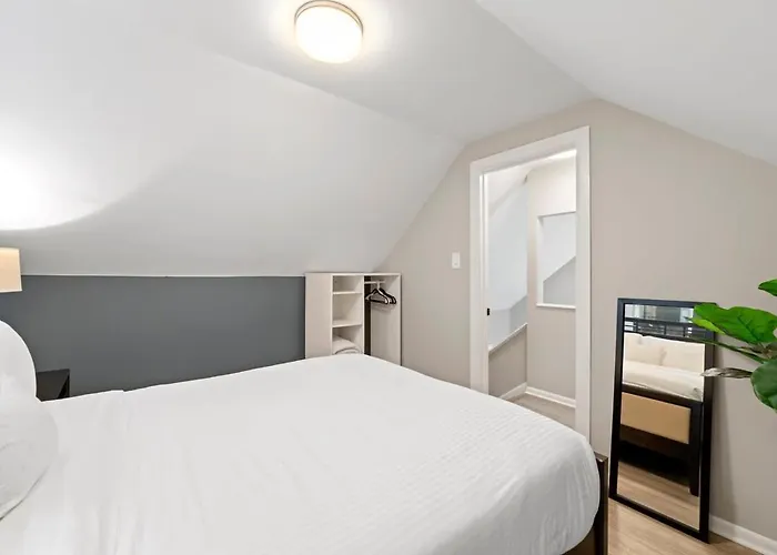 Holiday home New 2br W 3 Beds And Highspeed Internet