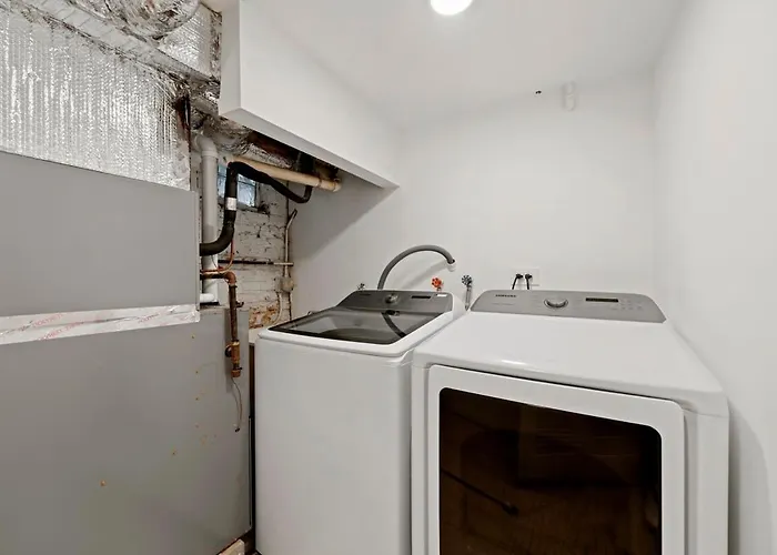 New 2br W 3 Beds And Highspeed Internet Holiday home *